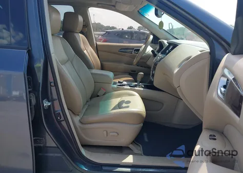 2014 Nissan Pathfinder Platinum z USA, uszkodzony, nr VIN 5N1AR2MM4EC600105